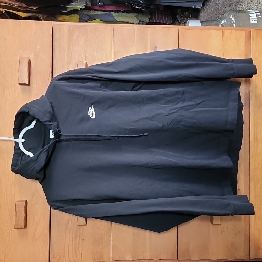 Nike: Men's Long-Sleeve Hooded T-Shirt, Black, Men's Medium